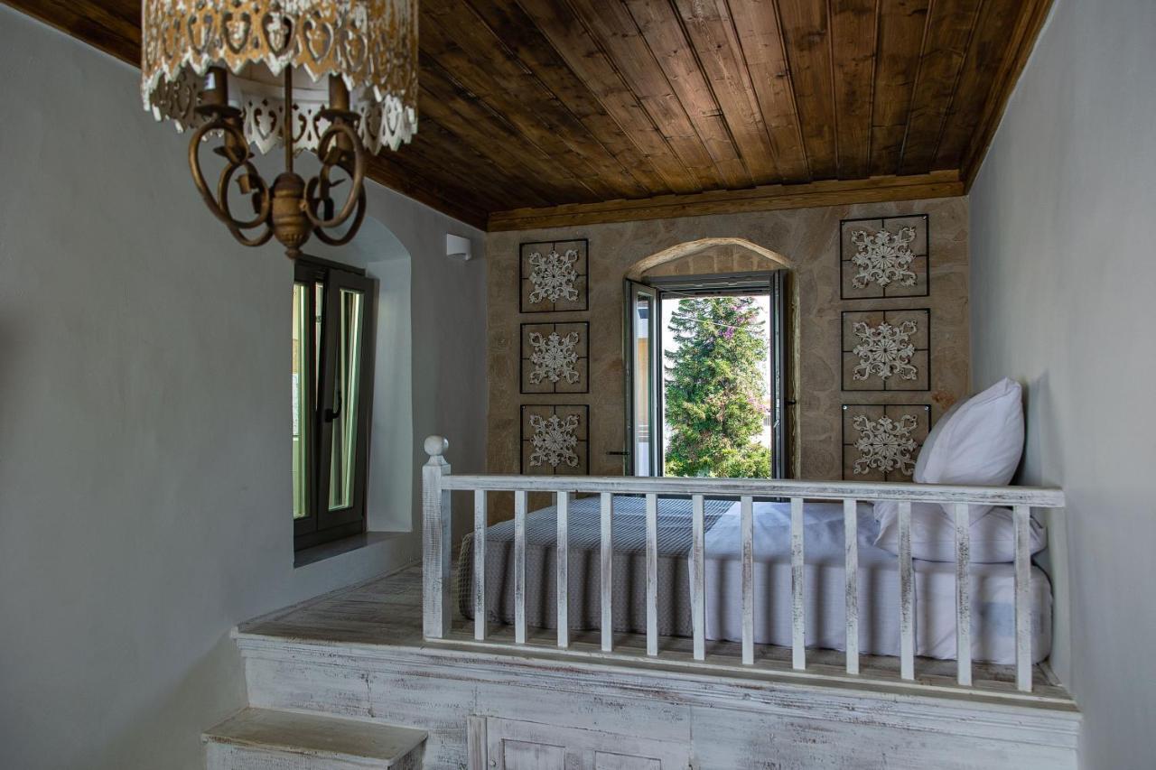 Melitia Traditional House Koskinou  エクステリア 写真